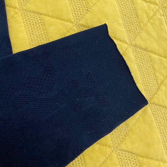 Fabletics Quinn Black Sculptknit Sports Bra/Leggings - Picture 7 of 8